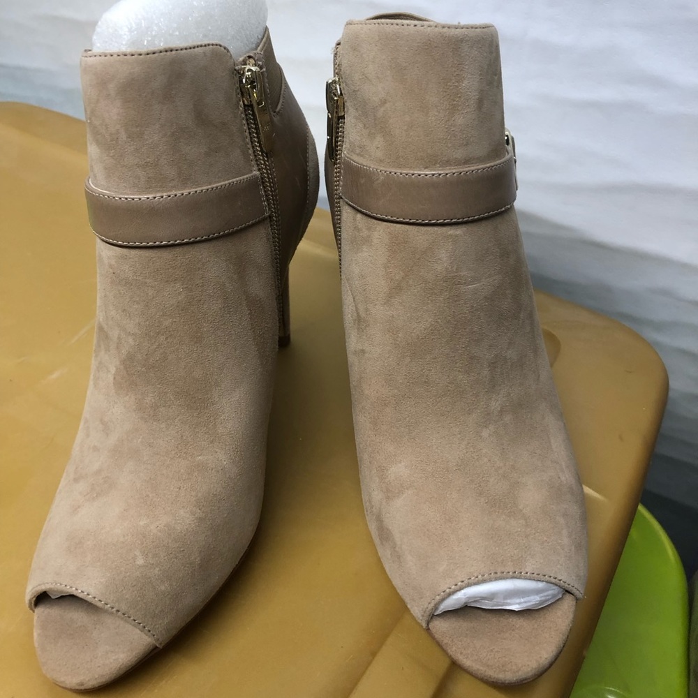 Marc Fisher Leather suede Booties size 7 NEW